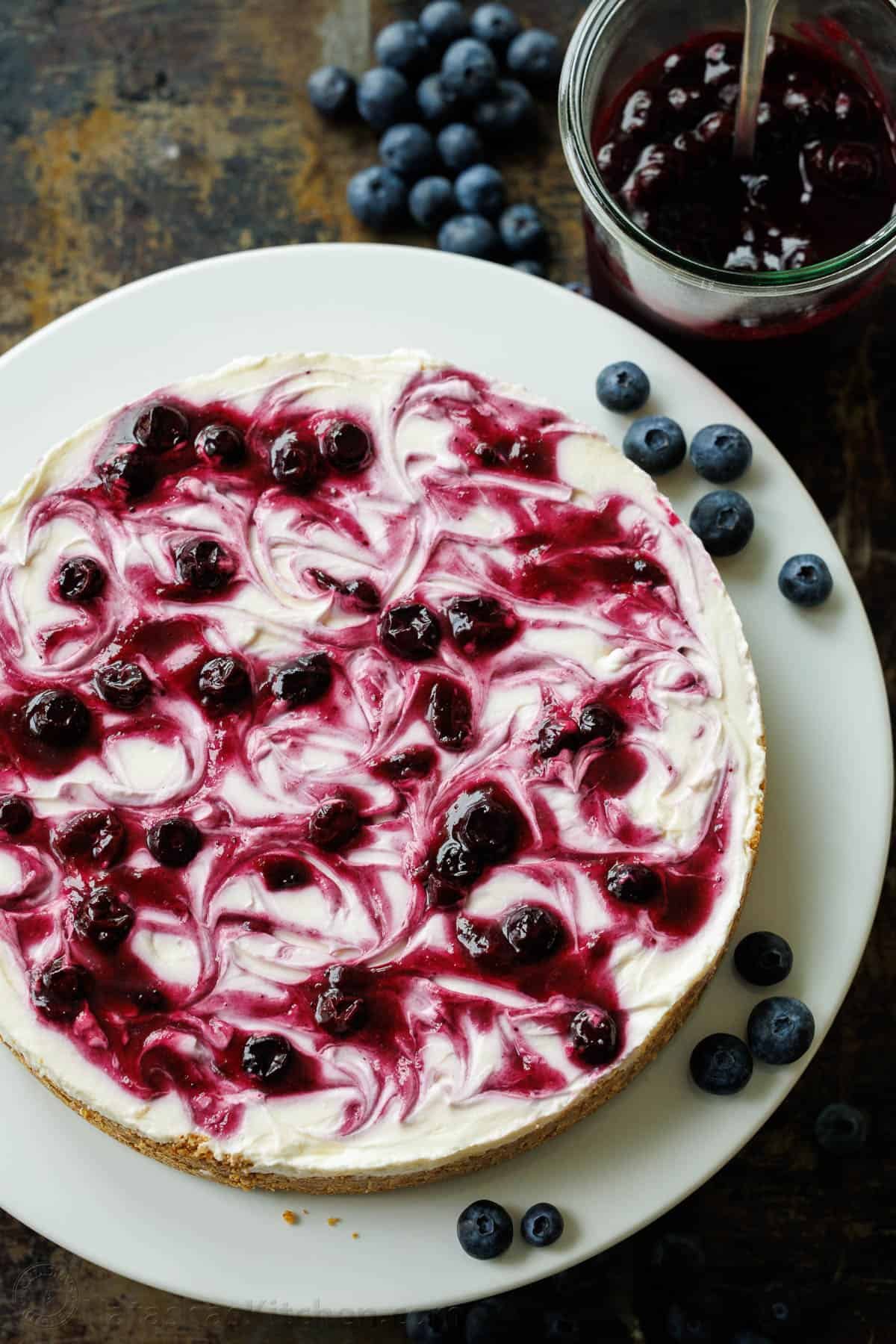 No-Bake Blueberry Cheesecake (VIDEO) – NatashasKitchen.com