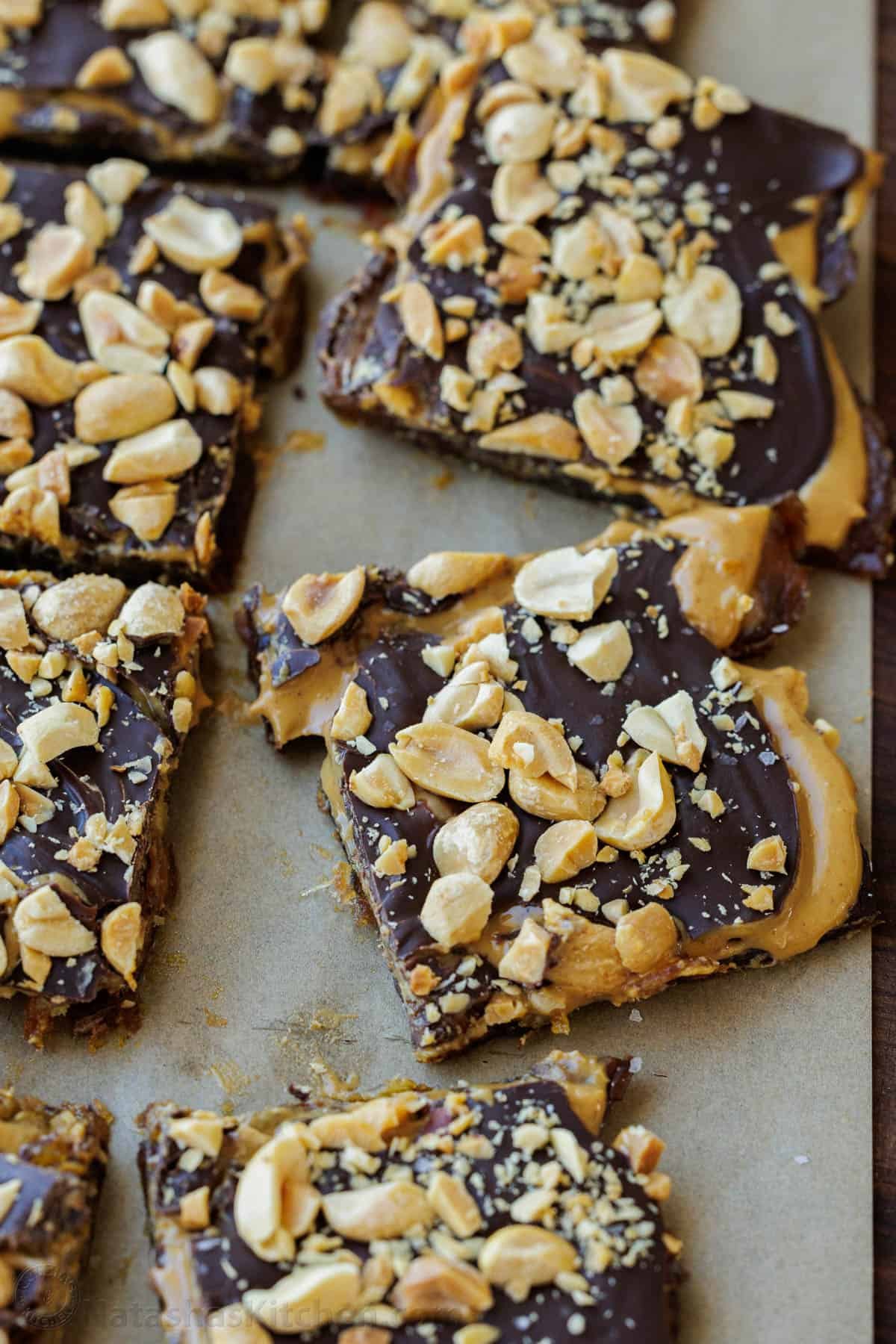 Date Snickers Recipe (VIDEO) – NatashasKitchen.com